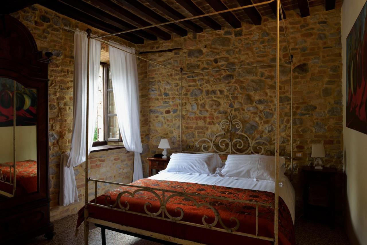 Antico Borgo Di Tabiano Castello - Relais De Charme Hotel Tabiano Terme Exterior photo
